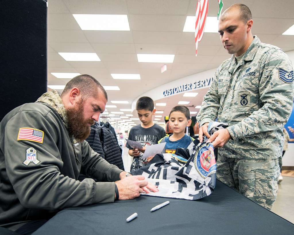 DVIDS - Images - 2019 Buffalo Bills Salute to Service Game