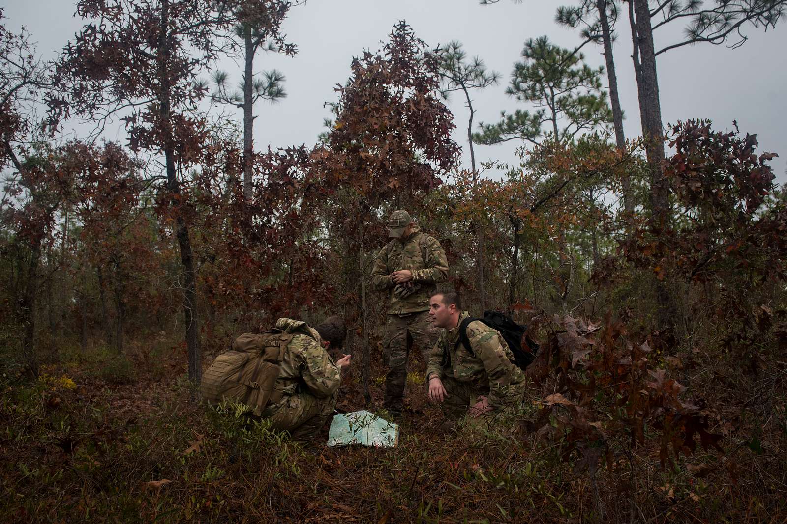 Aircrew members with the 1st Special Operations Wing - NARA & DVIDS ...