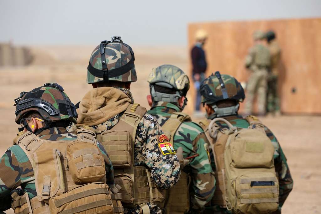 Iraqi security force members, with Qwat Khasa Battalion, - PICRYL ...