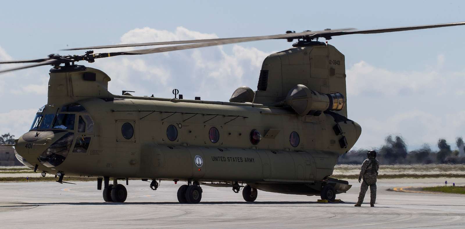 A California Army National Guard Ch F Chinook Flying Nara Dvids