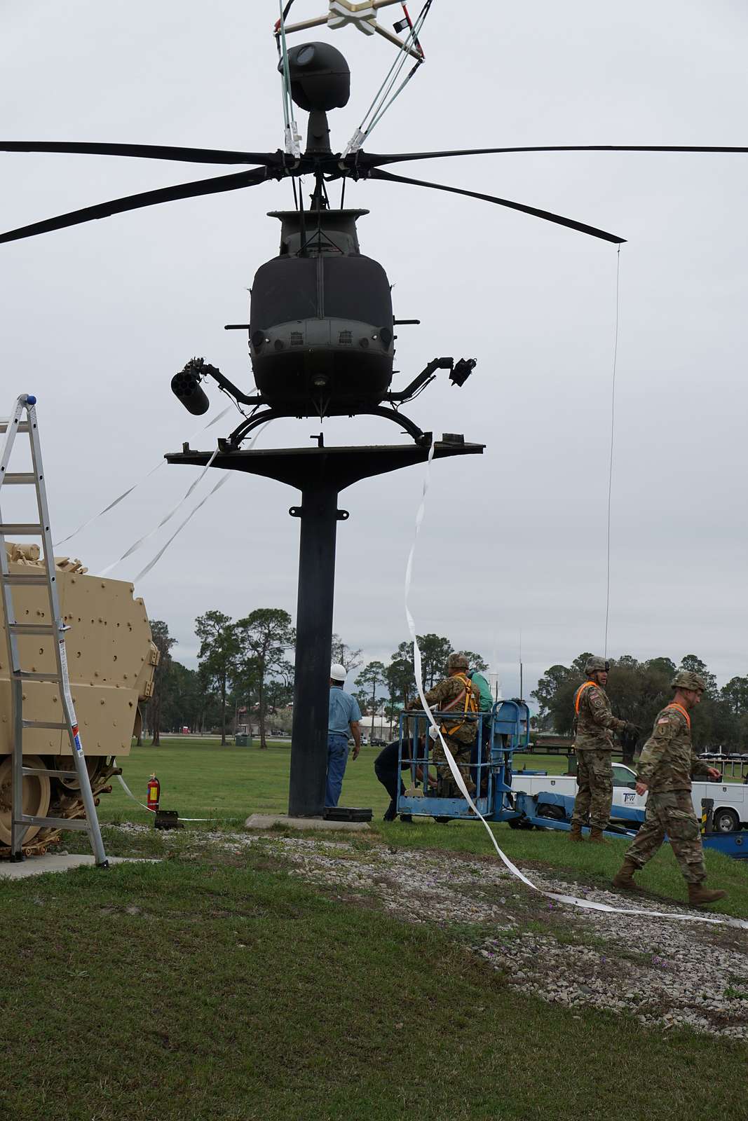 The OH-58 Kiowa Comes To Rest In Its Final Position - NARA & DVIDS ...