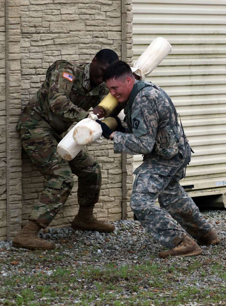 DVIDS - Images - 55th Signal Company Class B inspection [Image 4 of 8]