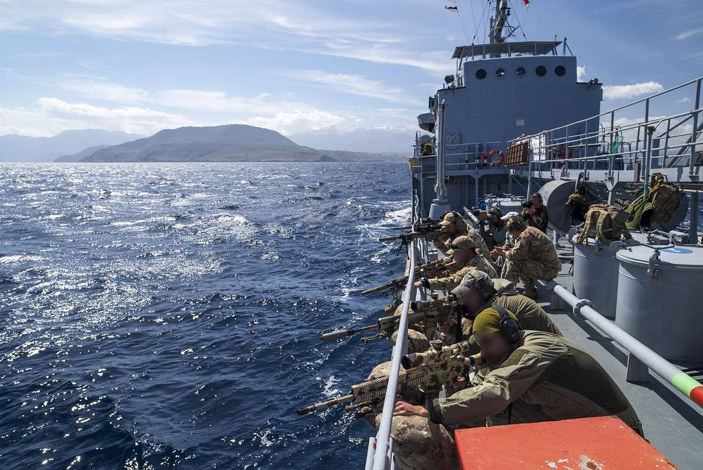 Italian special operations forces engage floating targets - PICRYL ...