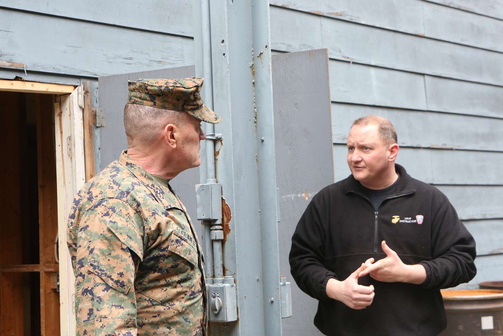 File:From left, U.S. Army Sgt. Bobi Limon and Spc. Joshua Dietrich