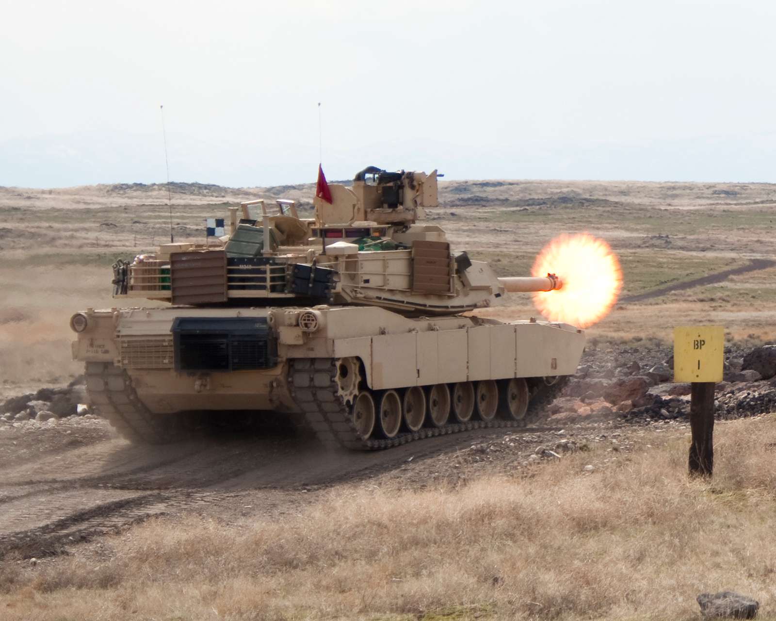 An M1A2 Abrams Main Battle Tank From The 116th Cavalry - NARA & DVIDS ...