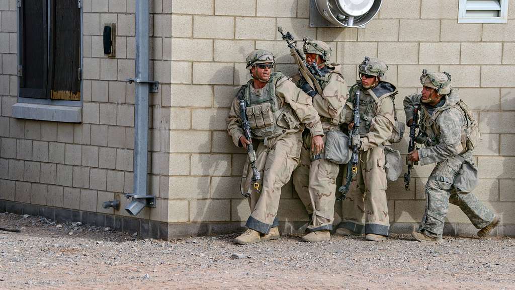 “Bulldog” Soldiers assigned to 3rd Armored Brigade - PICRYL - Public ...