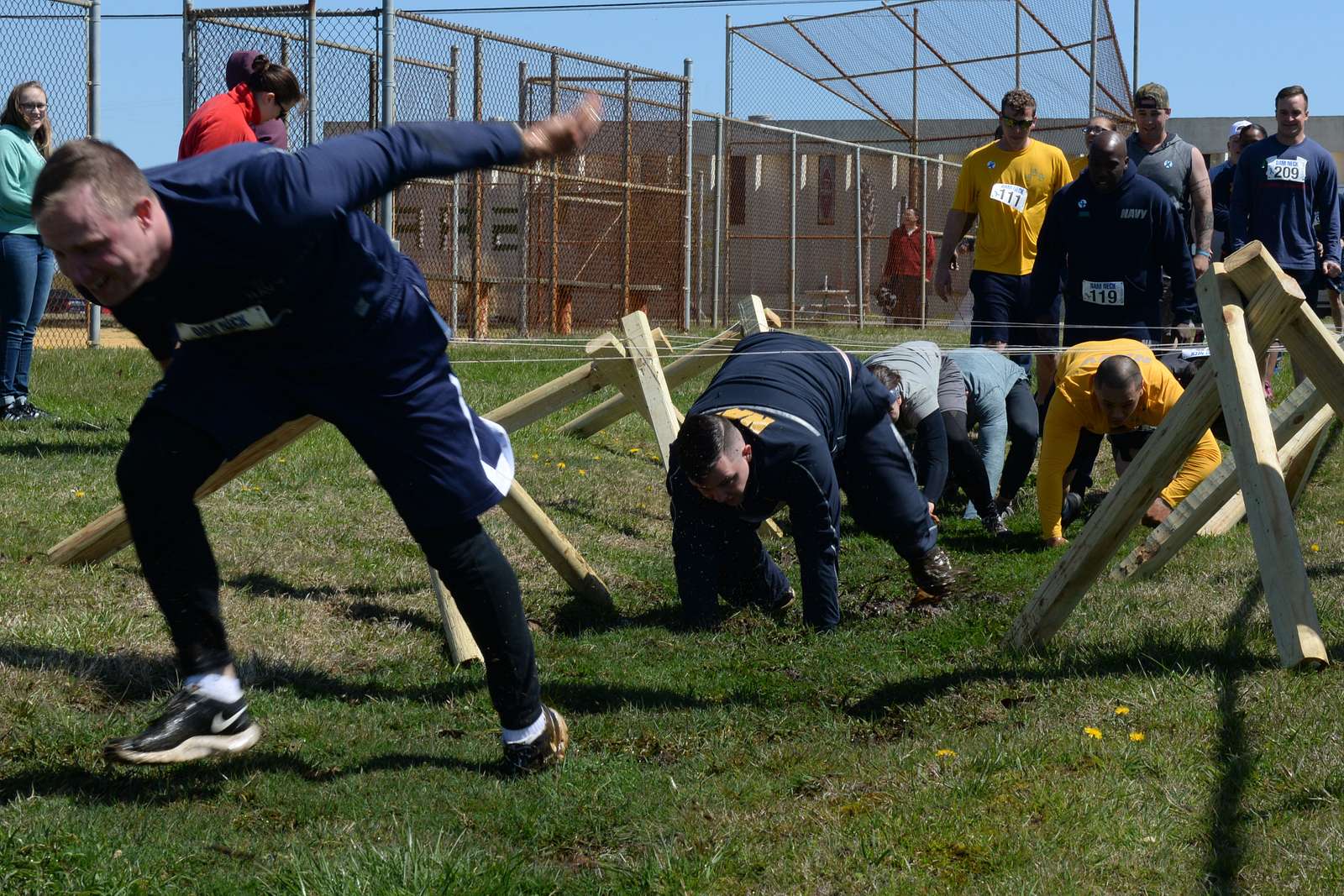 https://cdn2.picryl.com/photo/2018/04/05/april-5-2018-virginia-beach-sailors-marines-and-58b4a4-1600.jpg