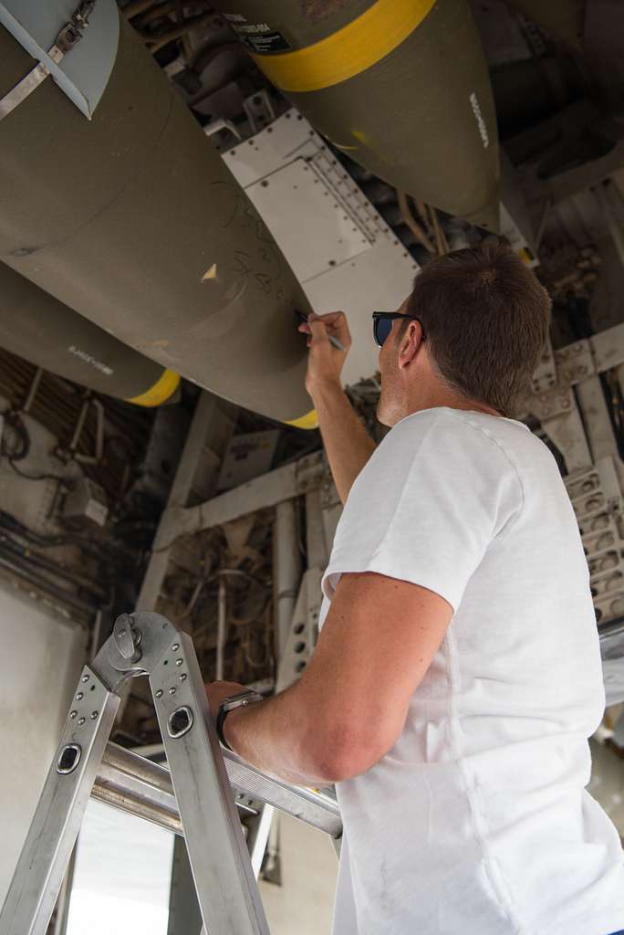 DVIDS - Images - Tom Brady visits 379th AEW [Image 10 of 13]