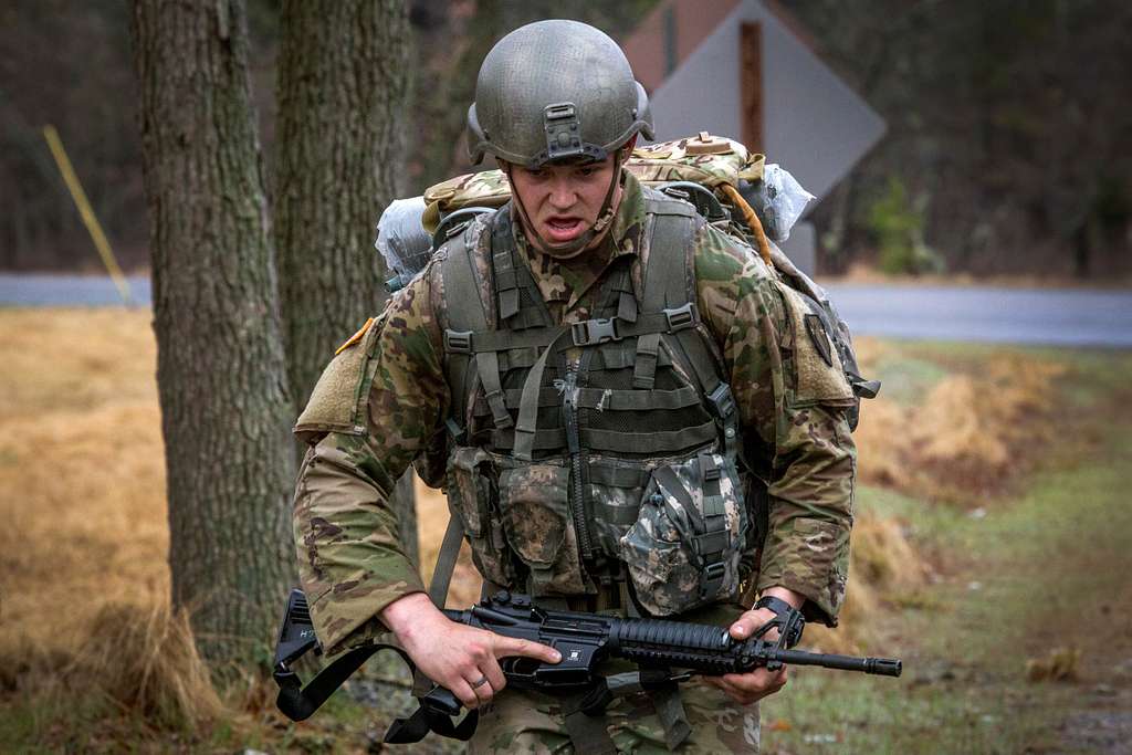 U.S. Army Sgt. Scott Dorsey, 1-114th Infantry, performs - PICRYL Public ...