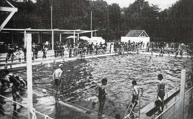 La Piscine Du T.o.e.c. Durant Les Années 1930 - Picryl - Public Domain 