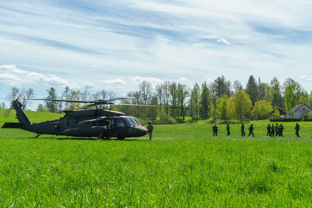 Estonian Soldiers With The 2nd Infantry Brigade Estonian PICRYL   Estonian Soldiers With The 2nd Infantry Brigade Estonian 6910ab 1024 