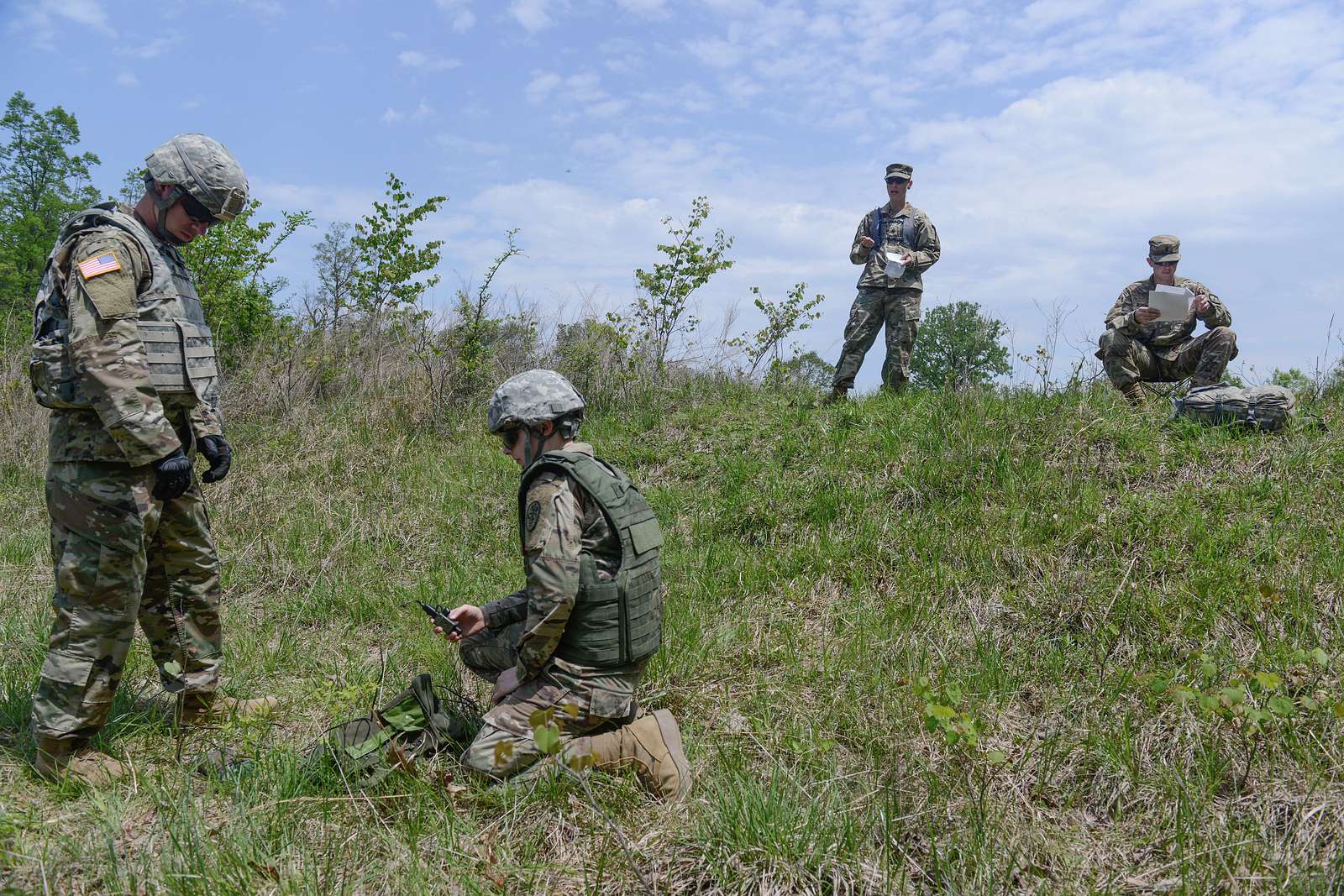 The 34th MP Detachment undergoes training in the deployment - NARA ...