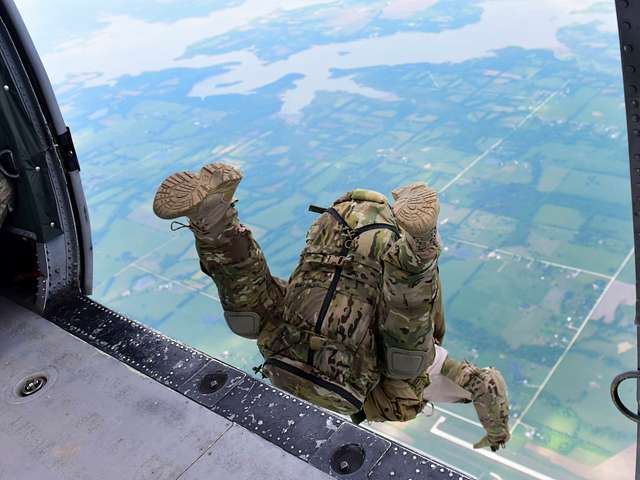 U.S. Air Force Master Sgt. Jeff Leahy, a tactical air - NARA & DVIDS ...