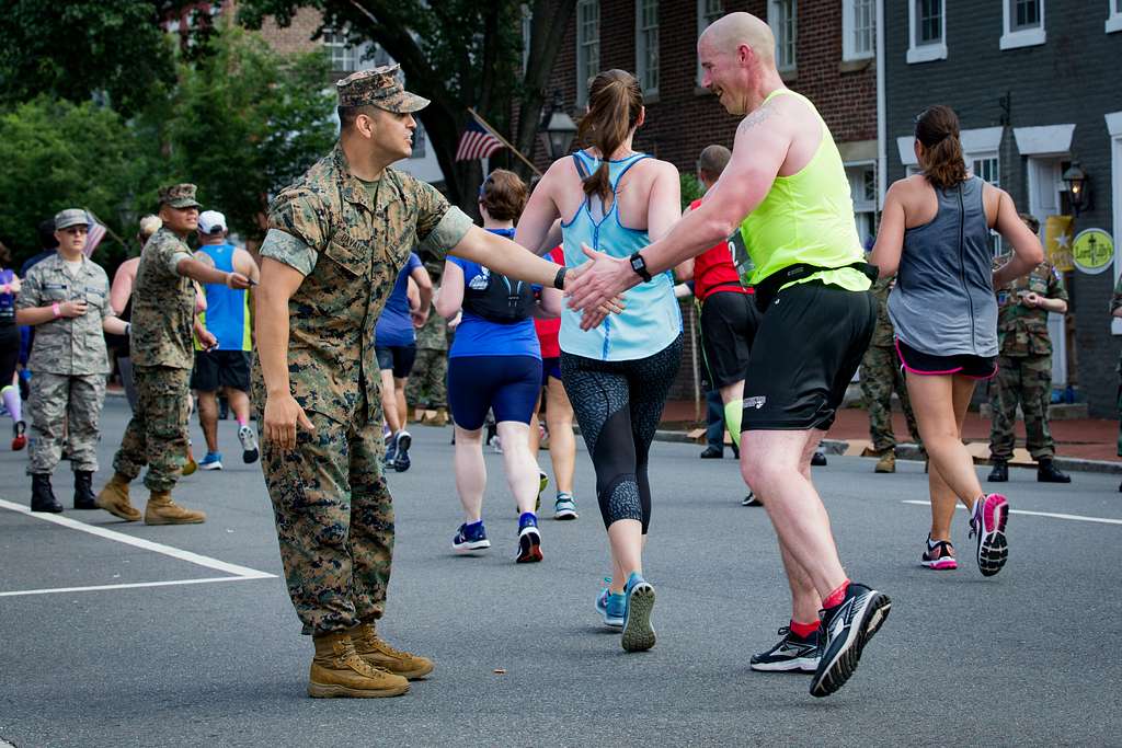 U S Marine Corps Gunnery Sgt Rodrigo Davalos Combat Picryl Public