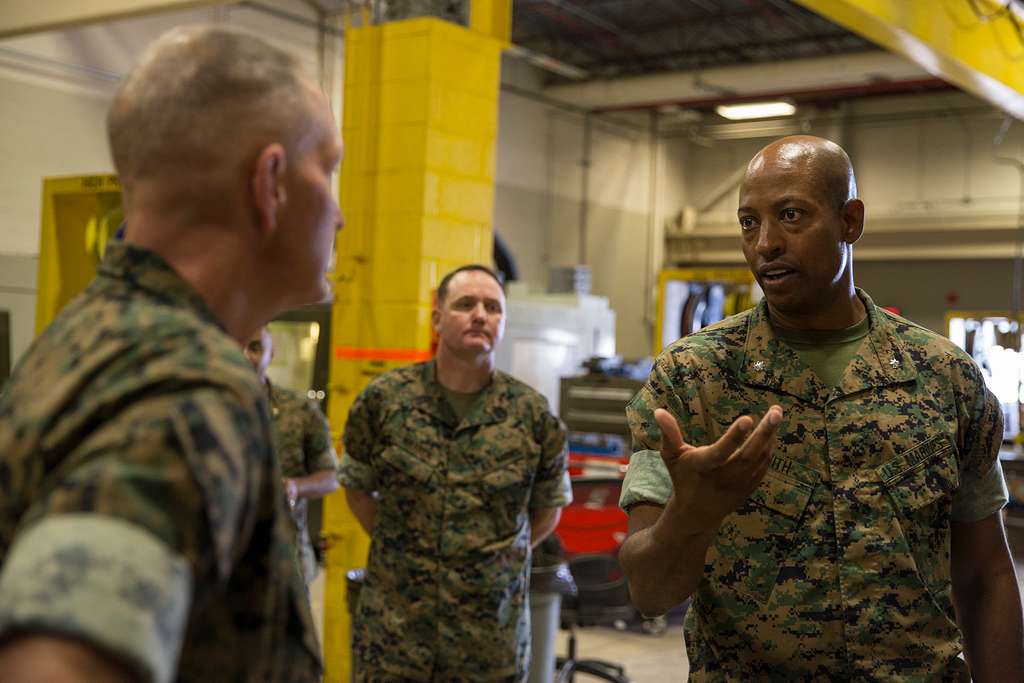 U.S. Marine Corps Lt. Col. Erik J. Smith, right, commanding - NARA ...