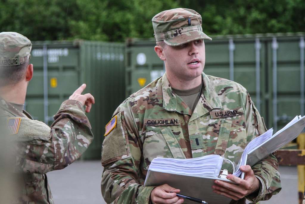 1st Lt. Matthew Coughlan, launcher platoon leader, - NARA & DVIDS ...