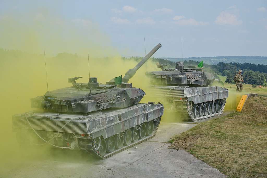 DVIDS - Images - Tank shoot [Image 3 of 7]