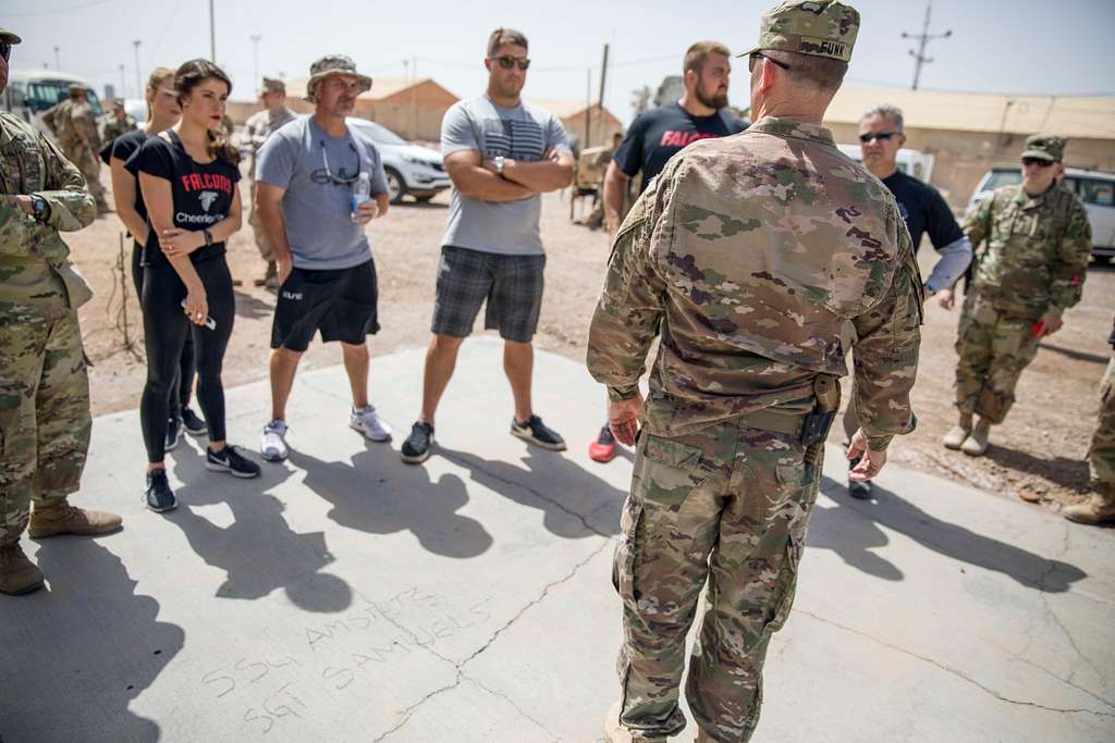 DVIDS - Images - Players from the Atlanta Falcons visit Soldiers