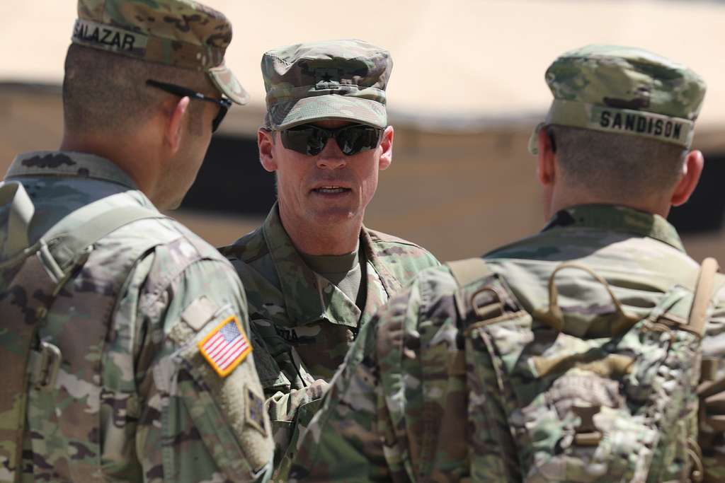 Army Reserve Brig. Gen. W. Shane Buzza, incoming division - NARA ...