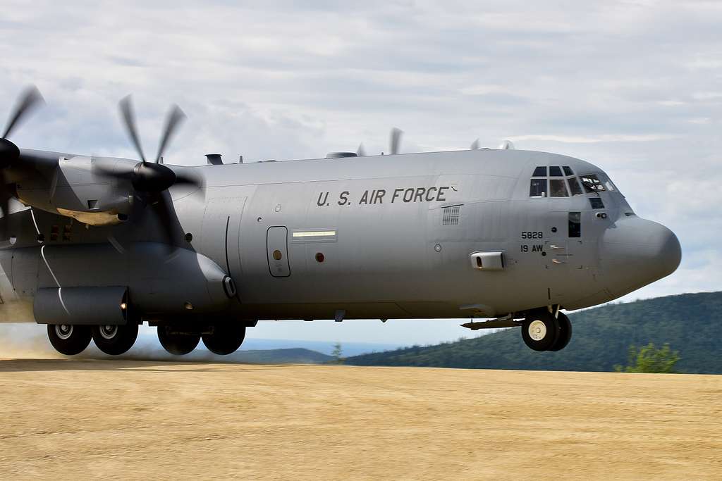 48 Air force c 130 Images: PICRYL - Public Domain Media Search