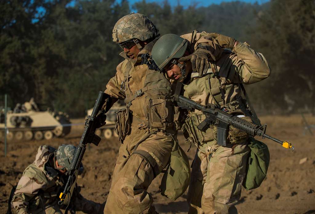 A U.S. Army Reserve combat engineer Soldier from the - NARA & DVIDS ...