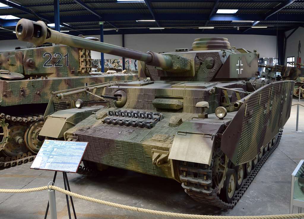 Panzerkampfwagen IV Ausführung J in the Musée des Blindés - PICRYL ...