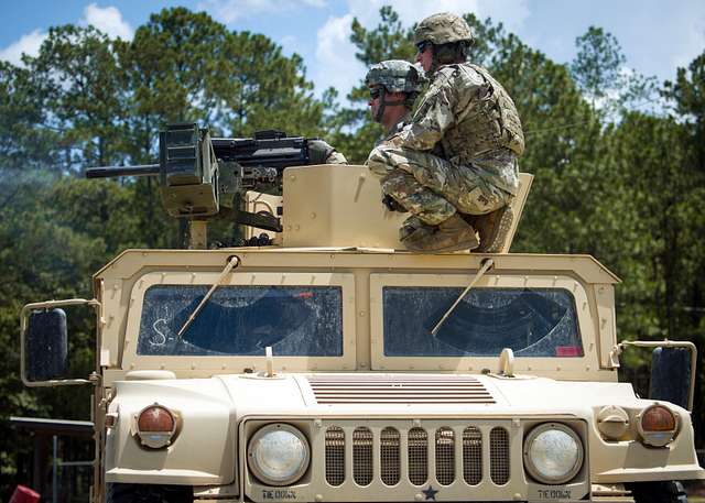 U.S. Army Soldiers Attending The 31B (Military Police) - NARA & DVIDS ...