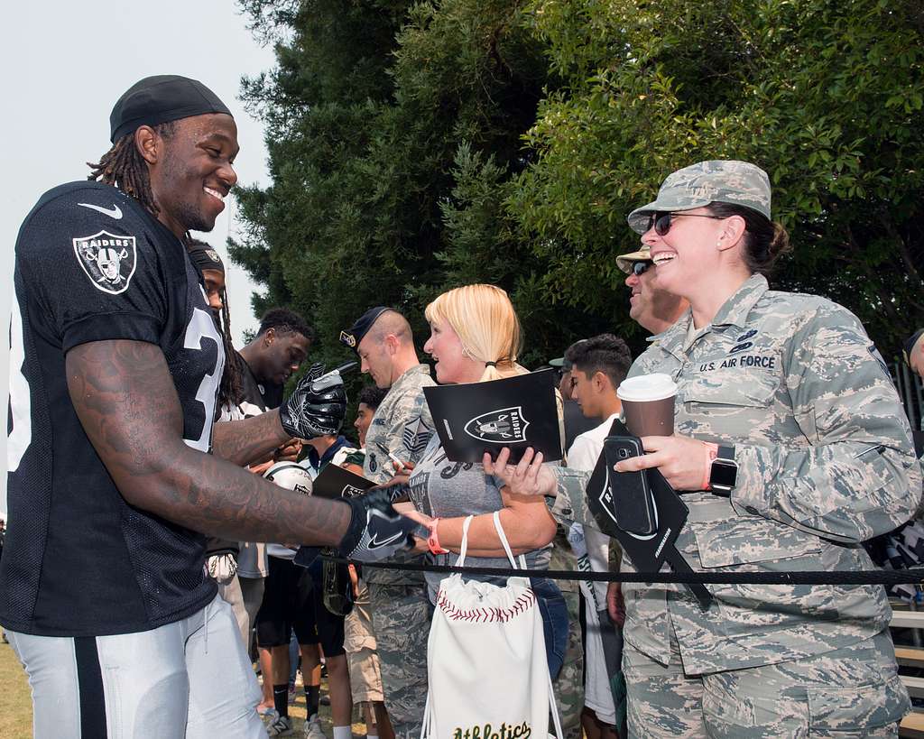 Oakland Raiders honor past and present veterans > Travis Air Force