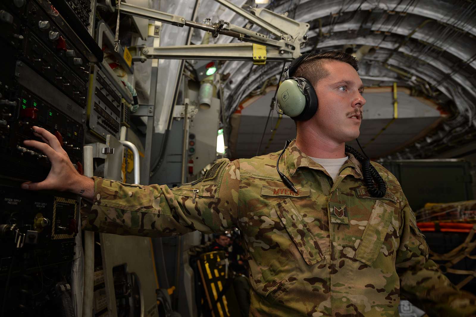 U.S. Air Force Staff Sgt. Josh Myers, C-17 Globemaster - NARA & DVIDS ...