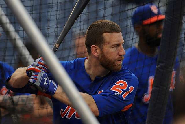SEE IT: Todd Frazier's young son joins in on Mets' salt and pepper