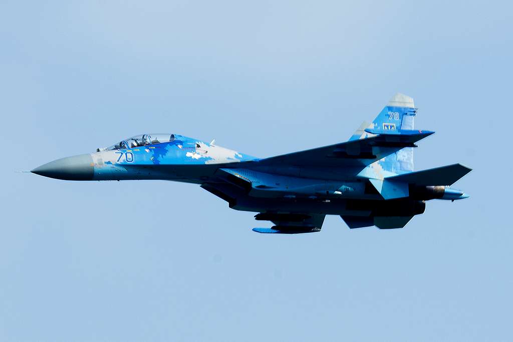 SUKHOI SU-27 FLANKER