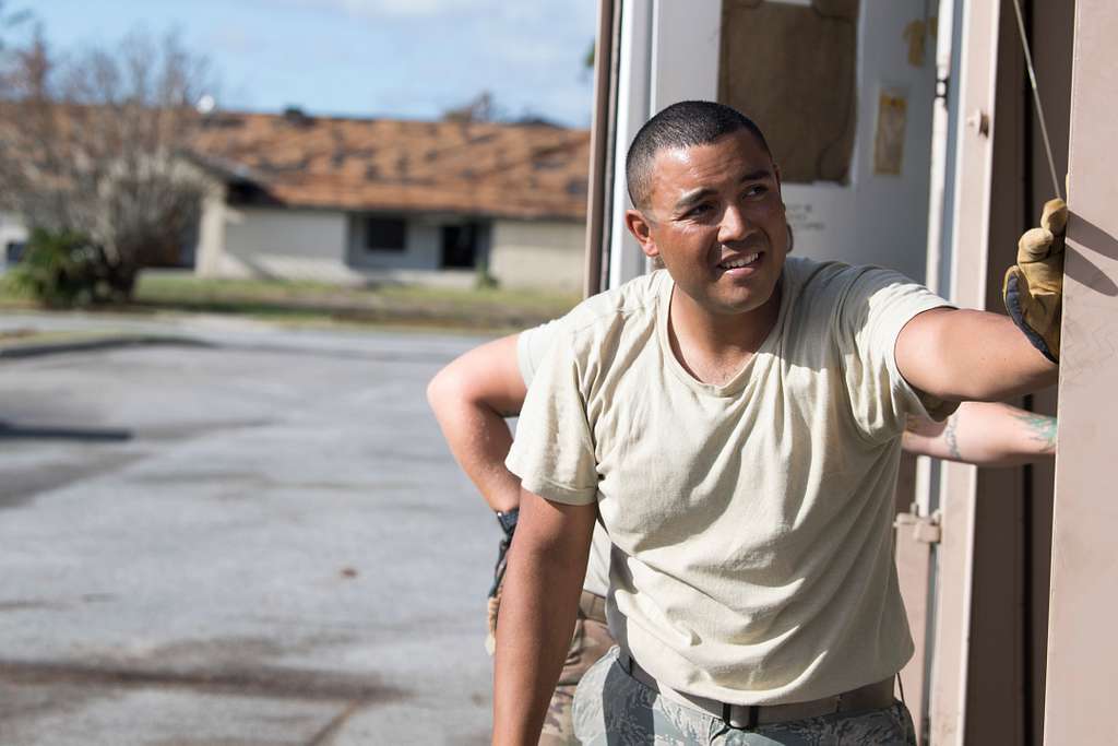 An Airman from the 635th BEAR Base Squadron, Holloman - PICRYL Public ...