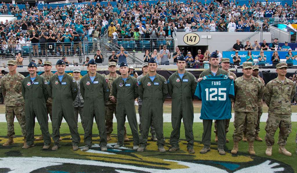 DVIDS - Images - 125th FW performs flyover at Jags game [Image 3 of 3]