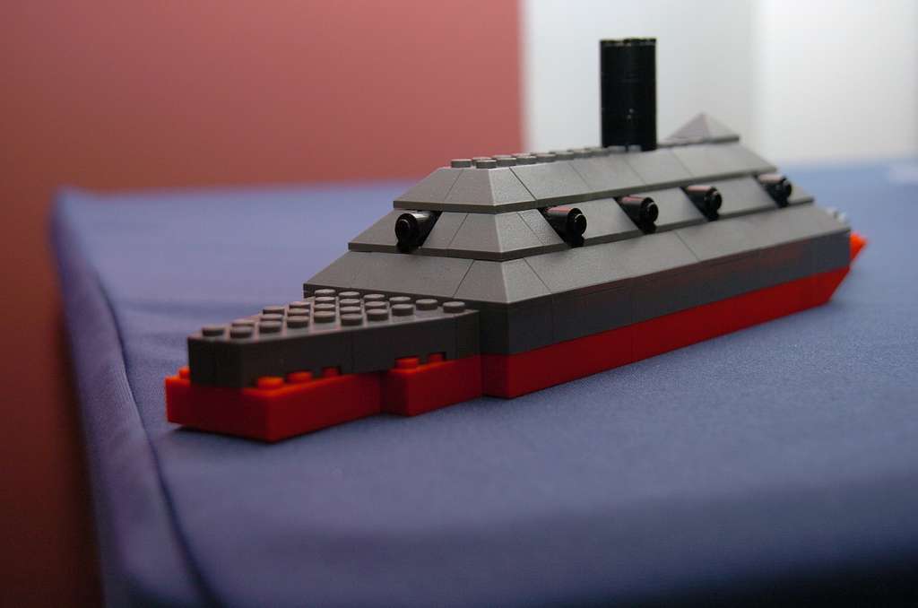 LEGO models of the CSS Virginia and USS Monitor are - PICRYL - Public ...