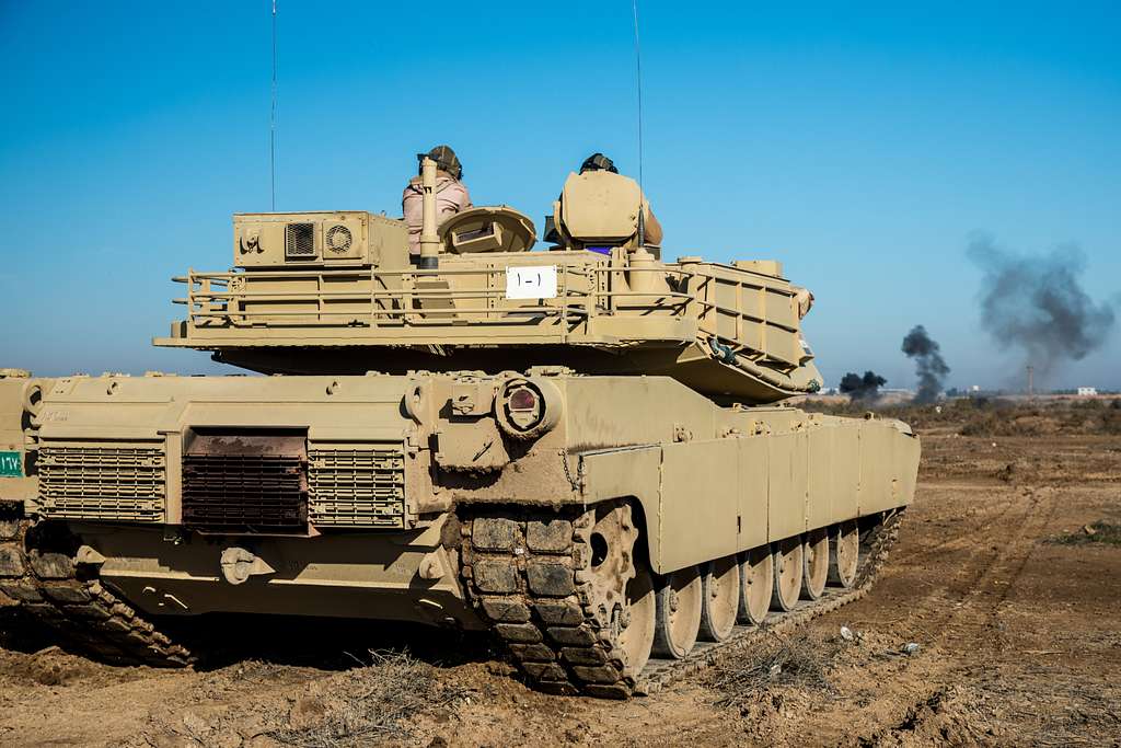 An Iraqi M1A1 Abrams tank with the Iraqi army (IA) - NARA & DVIDS ...