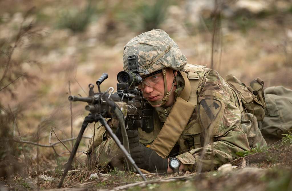 An Infantryman From The 2nd Armored Brigade Combat - PICRYL - Public ...