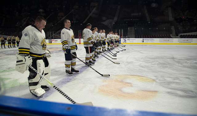 DVIDS - Images - U.S. Sailors attend a Norfolk Admirals hockey game [Image  7 of 16]
