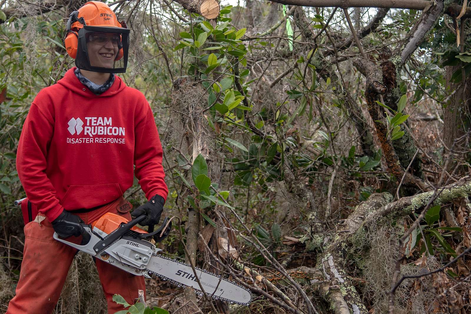 https://cdn2.picryl.com/photo/2019/03/05/members-of-team-rubicon-participate-in-sawyer-1-training-36d19c-1600.jpg