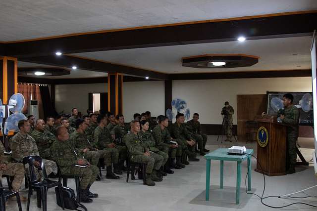 Armed Forces of the Philippines and U.S. Soldiers - PICRYL Public ...