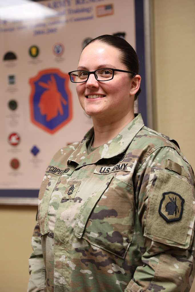 Sgt. 1st Class Rachel Copeland poses for a photo after - NARA & DVIDS ...