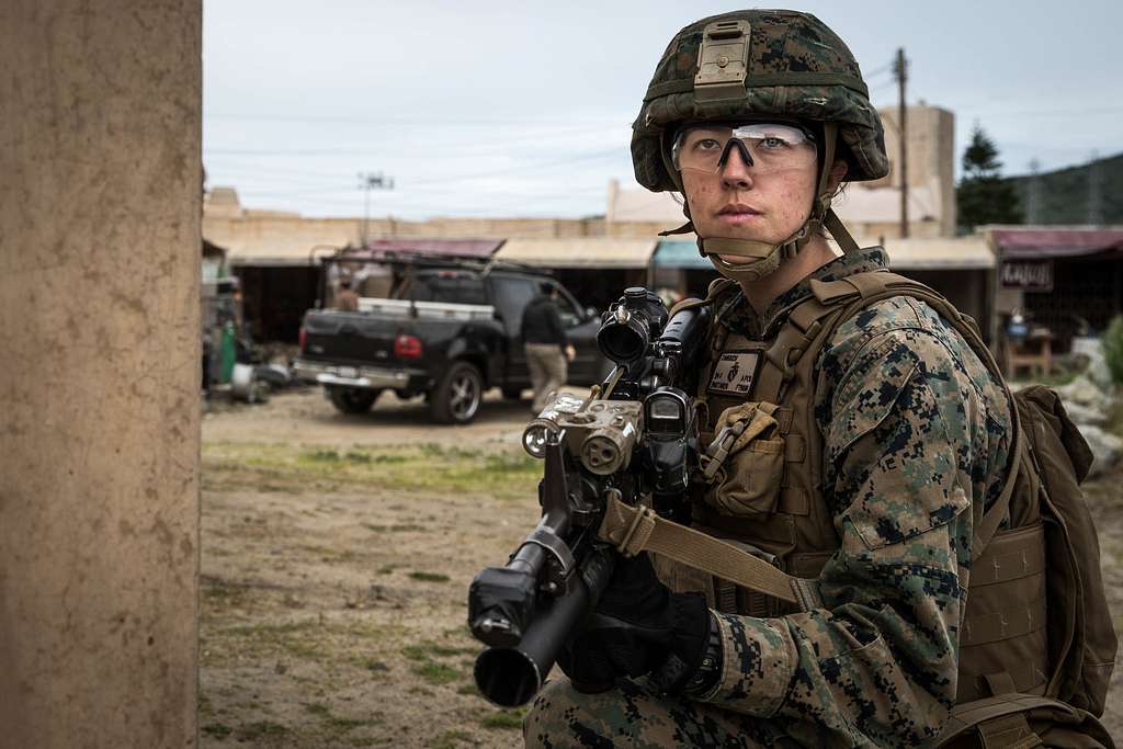 U.S. Marine Corps Lance Cpl. Autumn Taniguchi, a rifleman - NARA ...