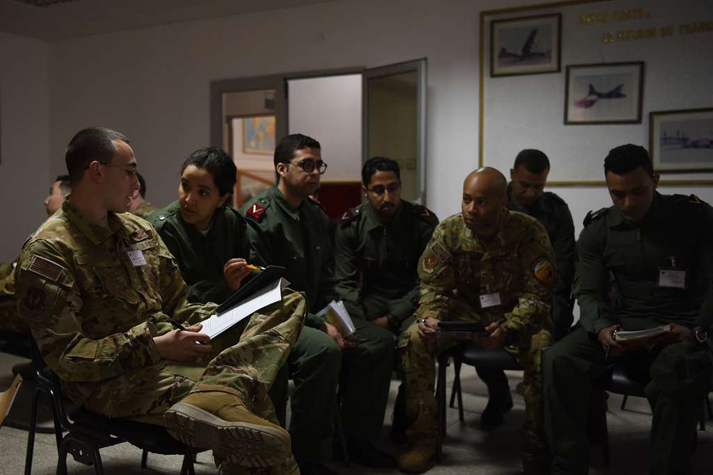 Members Of The U.S. Air Force’s 86th Aeromedical Evacuation - NARA ...