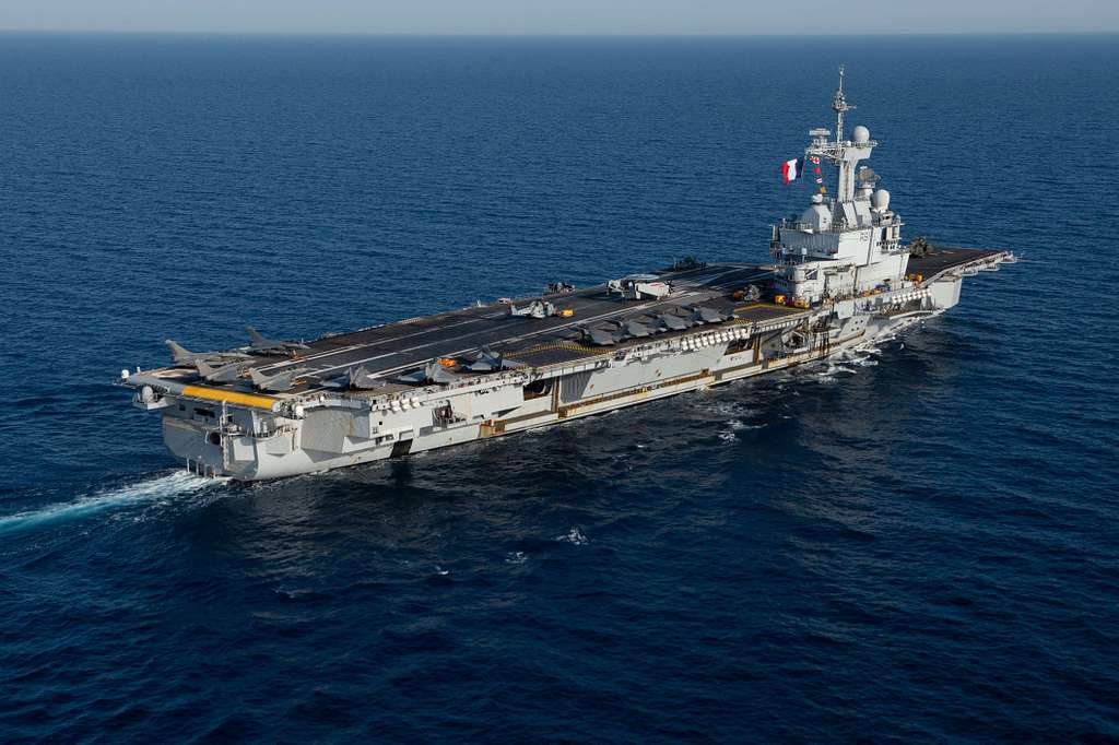 The French Marine Nationale aircraft carrier FS Charles - PICRYL ...