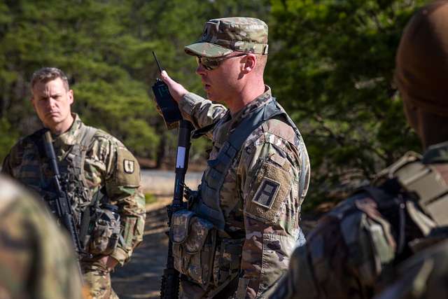 A U.S. Army Soldier briefs Soldiers prior to a tactical - NARA & DVIDS ...