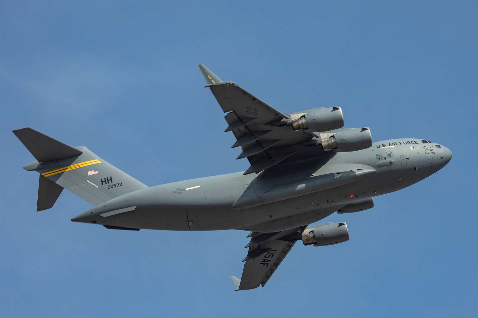 A Pacific Air Forces C-17 Globemaster III conducts - NARA & DVIDS ...