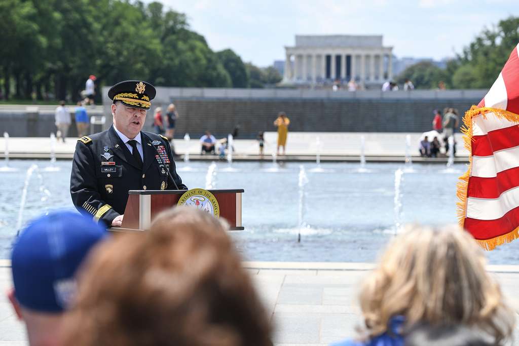 DVIDS - Images - Falcons say farewell to brigade commander [Image 4 of 8]