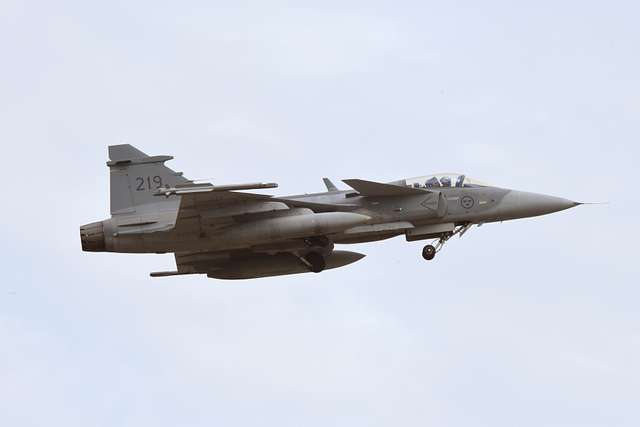 A Swedish JAS 39 Gripen from the Norrbotten Wing, Kallax - NARA & DVIDS ...