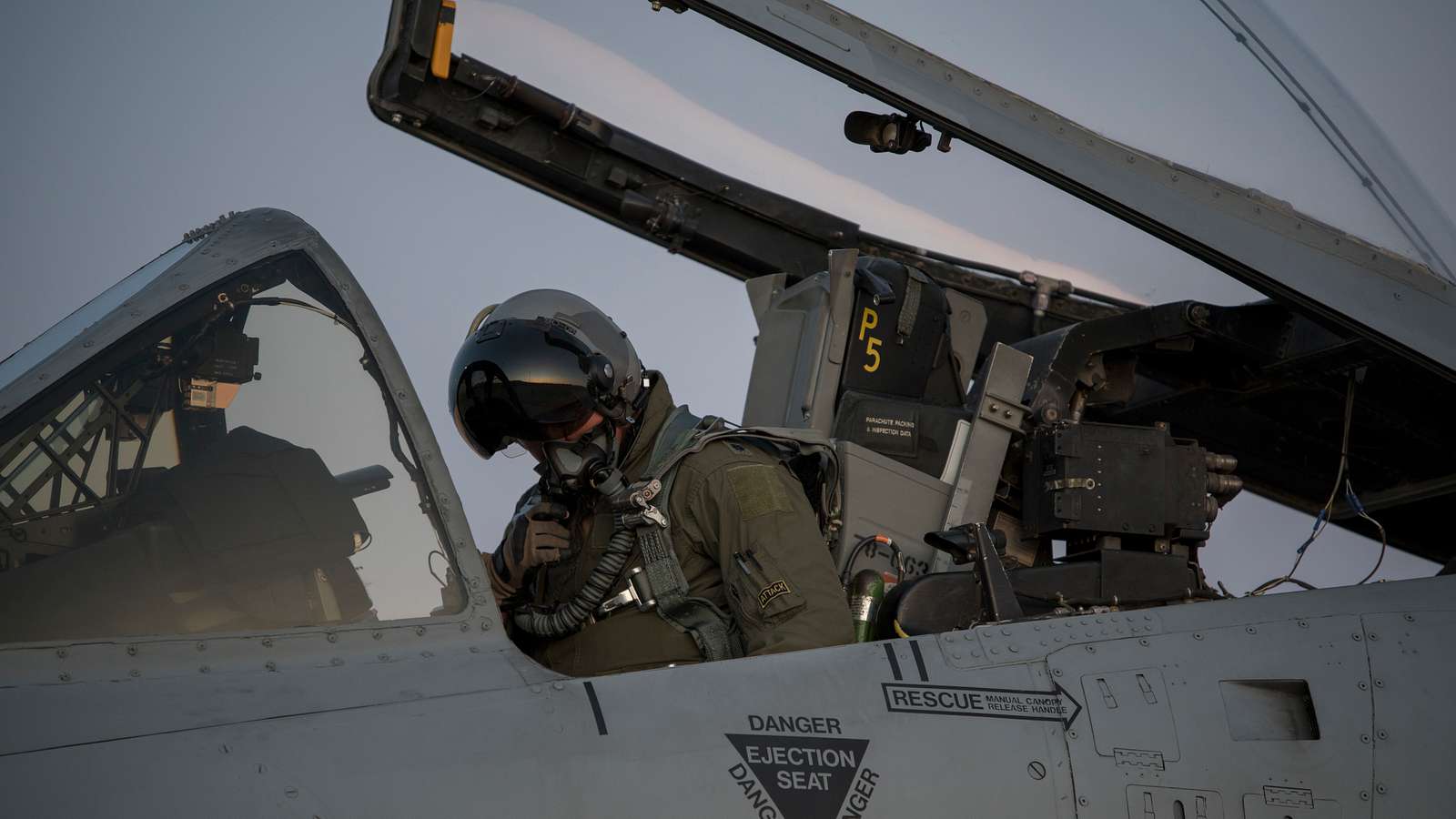 A pilot from the 190th Fighter Squadron, Boise, Idaho, - NARA & DVIDS ...