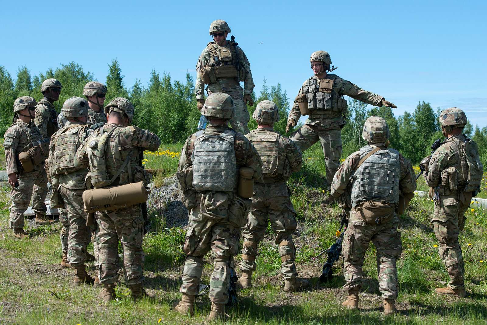 Army paratroopers assigned to Apache Company, 1st Battalion, - NARA ...