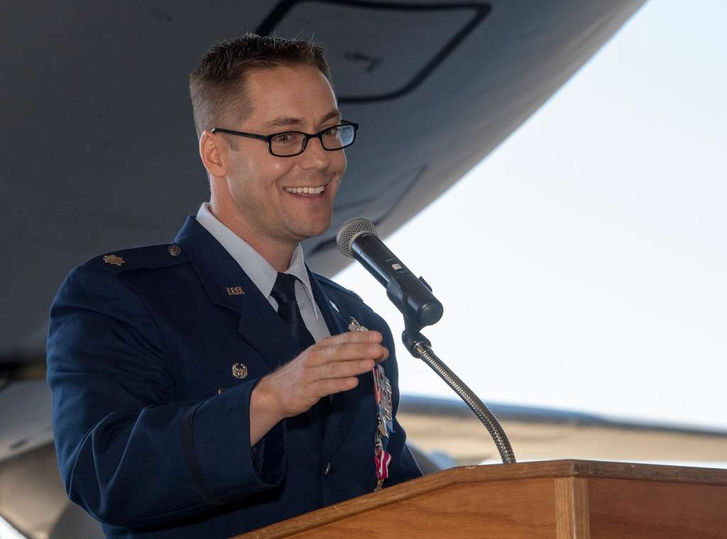 U S Air Force Lt Col John Welch Delivers His Final PICRYL Public   Us Air Force Lt Col John Welch Delivers His Final A78596 1024 